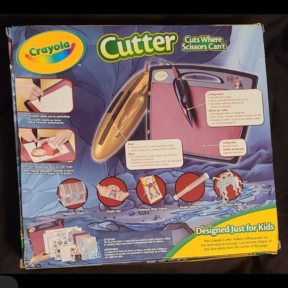 Pirates of the Caribbean Crayola Cutter NIB - Picture 2 of 4